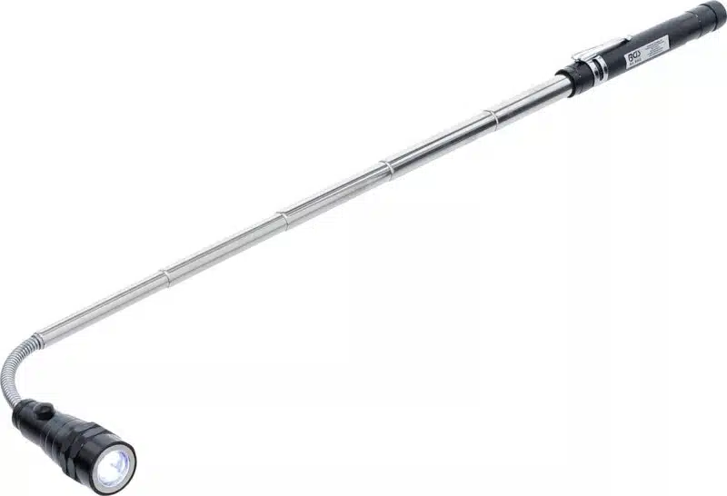 Lanterna LED extensibila cu recuperator magnetic