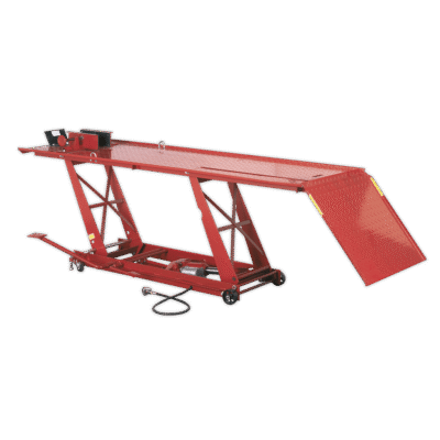 Elevator pneumo-hidraulic pentru motocilete