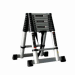 Scara telescopica din aluminiu dubla MESTERINO TOOLS JL-101-2X3.2, 3.2+3.2 metri, 2x11 trepte, greutate maxima 150 kg - In lucru