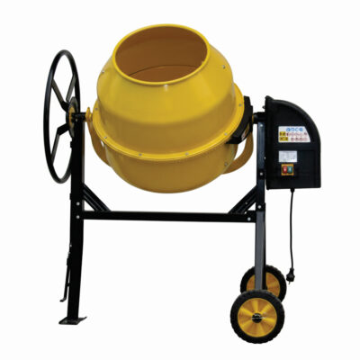 Betoniera profesionala MESTERINO TOOLS HCM650, capacitate 180 litri, motor 1000W cu bobinaj din cupru, roti si coroana din fonta - In lucru