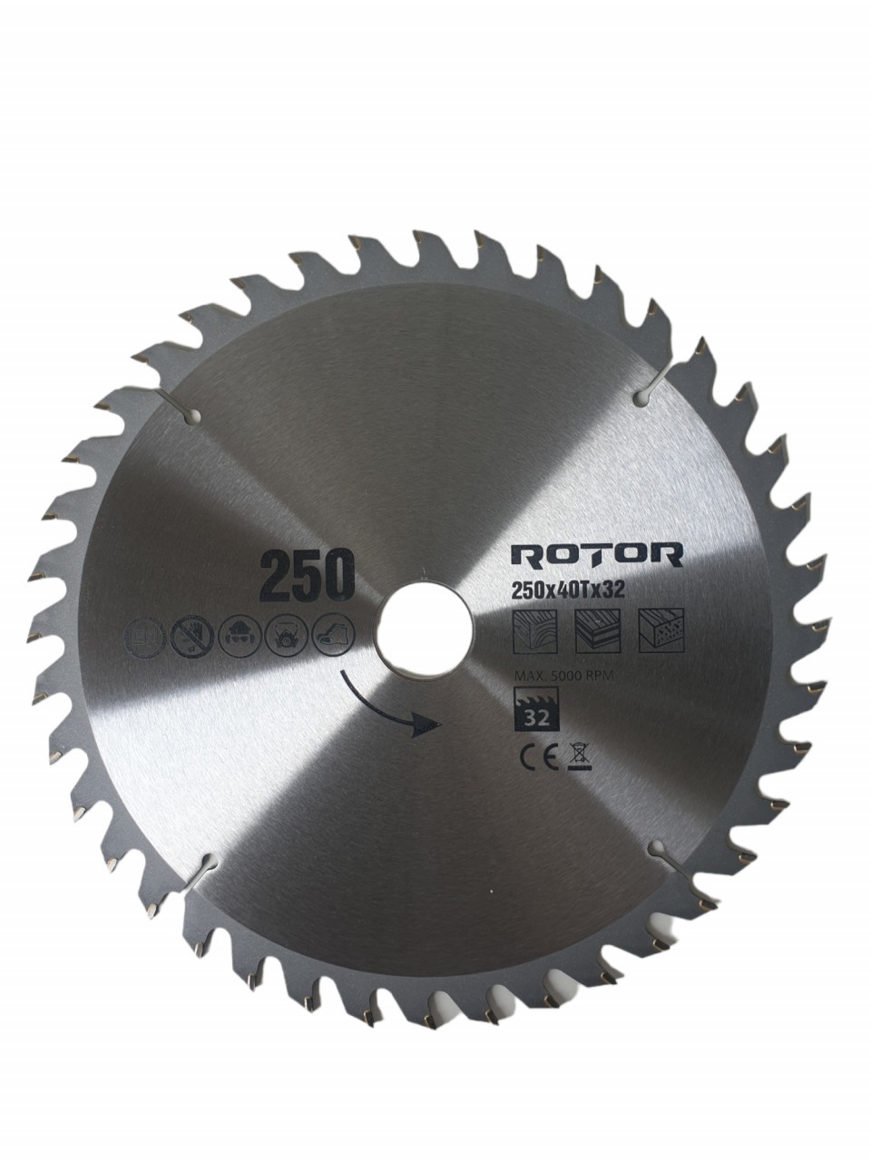 250X32 40T disc de taiat lemnul ROTOR – In lucru 250X32 40T disc de taiat lemnul ROTOR - In lucru