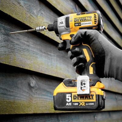 Masina de insurubat cu impact DeWalt de 1/4 ", DCF887P2-QW , 2 x  acumulator XR Li-Ion 5.0 Ah 18 V, geanta pentru transport - SimpleTools
