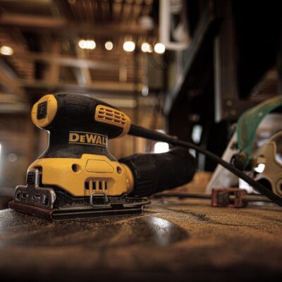 Slefuitor orbital cu talpa dreptunghiulara DeWalt, DWE6411, 140 x 115 mm - SimpleTools