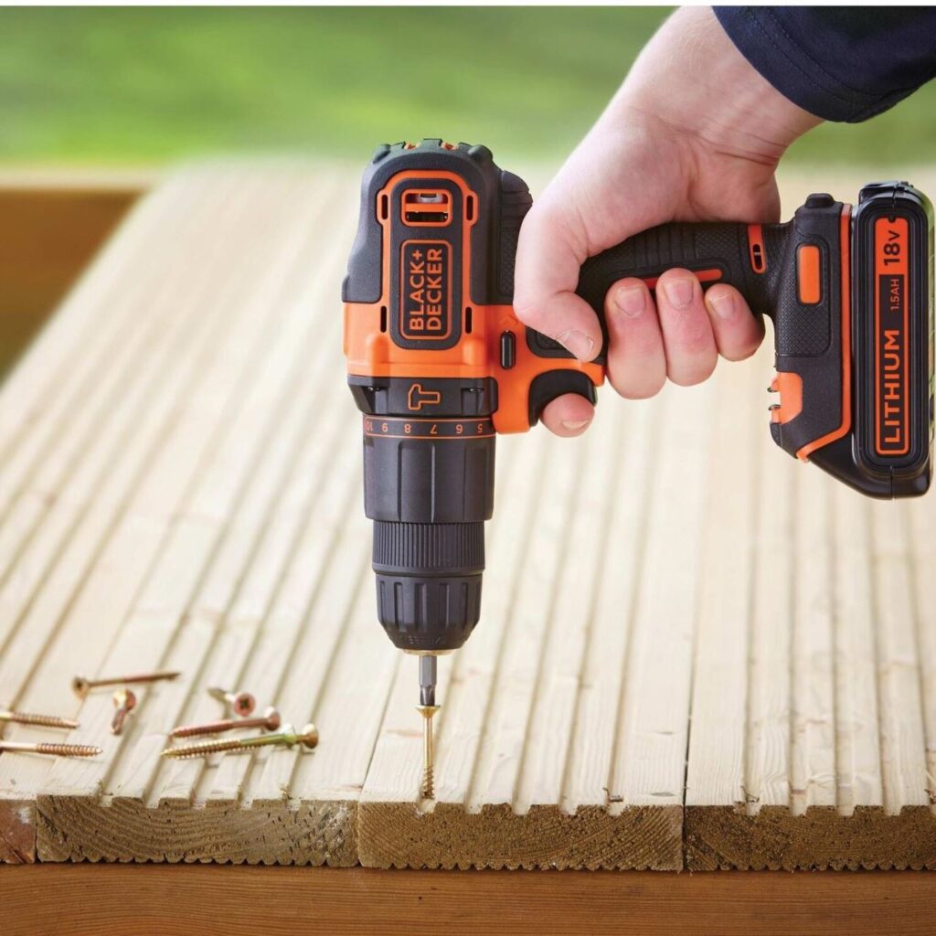 Masina de gaurit si insurubat Black&Decker, BDCHD18, acumulator LI-ION 1.5Ah 18V - SimpleTools