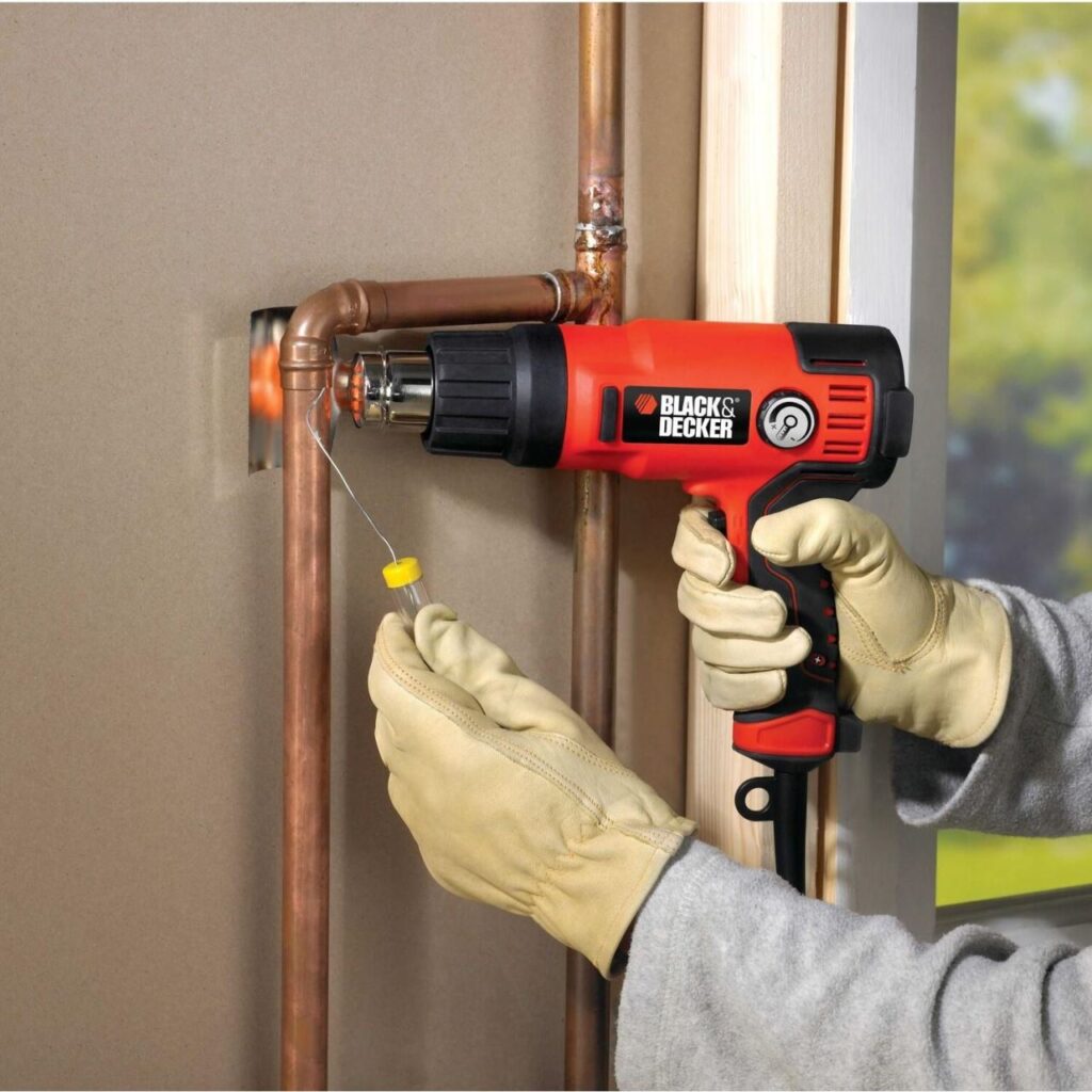 Suflanta cu aer cald Black&Decker, KX2200K, 2200W, 8 accesorii - SimpleTools