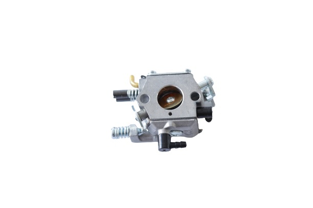 Carburator Micul Fermier pentru drujba 52cc, cu pompita de amorsare – In lucru Carburator Micul Fermier pentru drujba 52cc, cu pompita de amorsare - In lucru