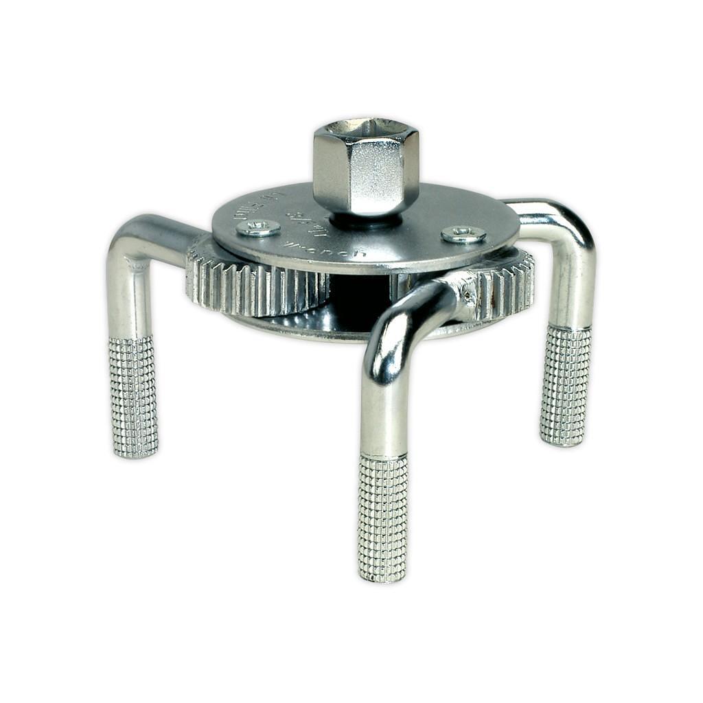 Cheie filtru ulei cu 3 picioare 1/2” & 3/8”, Sealey – In lucru Cheie filtru ulei cu 3 picioare 1/2'' & 3/8'', Sealey - In lucru