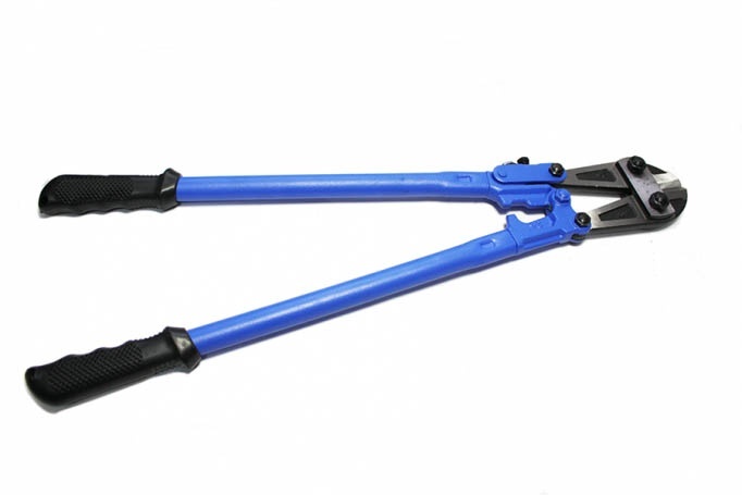 Cleste Micul Fermier, pentru buloane, 600mm – In lucru Cleste Micul Fermier, pentru buloane, 600mm - In lucru