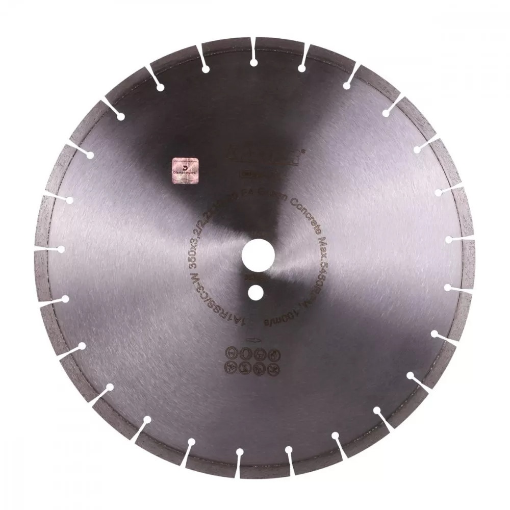 Disc diamantat DI-STAR 1A1RSS/C3-W 350×3,2/2,2x10x25,4-25 F4 Beton verde (12385042024) – In lucru Disc diamantat DI-STAR 1A1RSS/C3-W 350x3,2/2,2x10x25,4-25 F4 Beton verde (12385042024) - In lucru