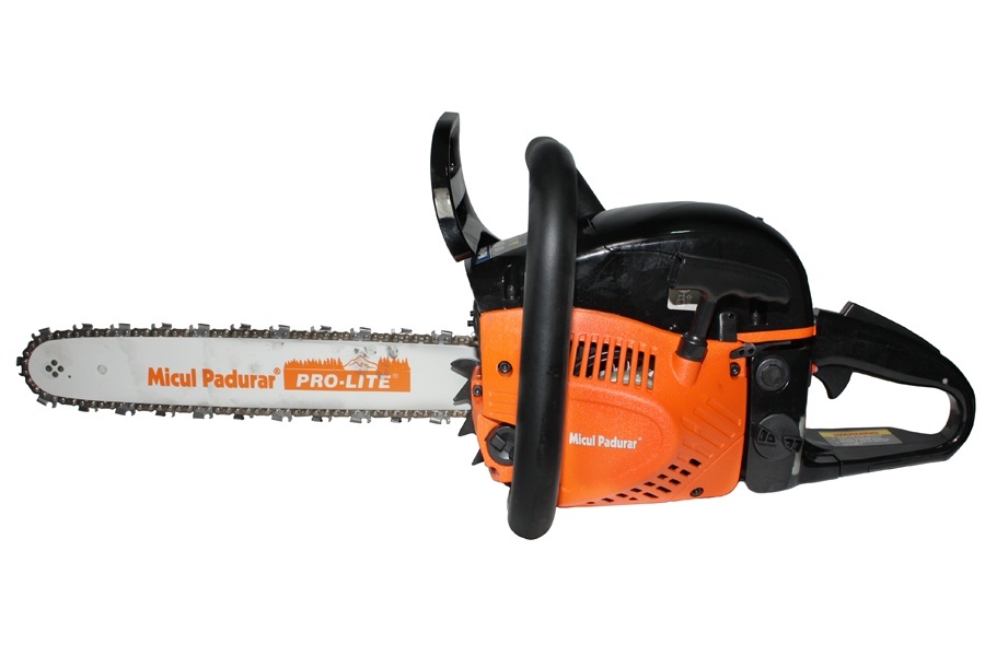 Drujba 6800 cu 2 lame si 2 lanturi MPP 2buc/set – In lucru Drujba 6800 cu 2 lame si 2 lanturi MPP 2buc/set - In lucru