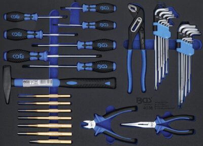 Echipare pentru dulap de scule mobil : surubelnite, ciocan, dornuri, cleste papagal, imbusuri, torxuri, sfic si spit, BGS 4038