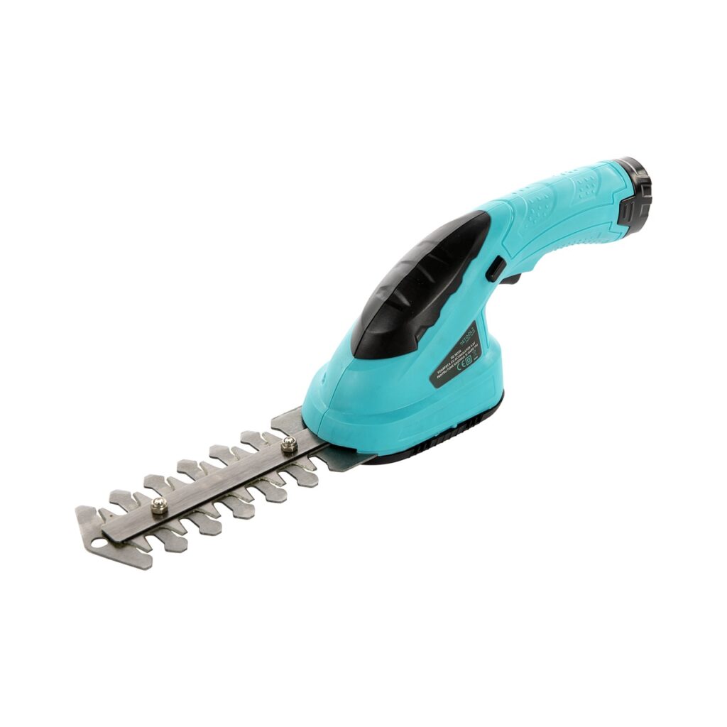 Foarfeca cu acumulator 3.6V pentru tuns gazonul/gard viu - In lucru