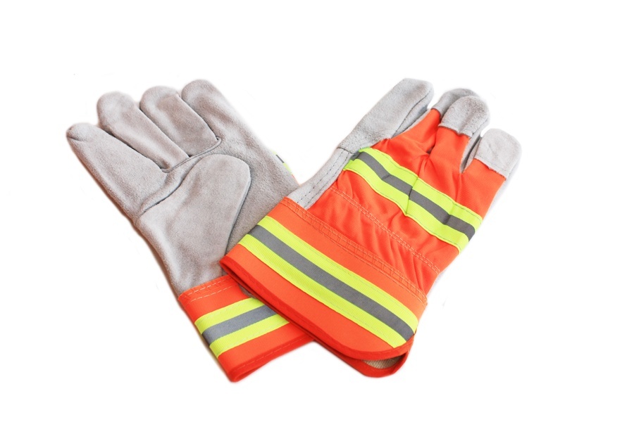 Manusi de protectie Micul Fermier, din piele, reflectorizante – In lucru Manusi de protectie Micul Fermier, din piele, reflectorizante - In lucru