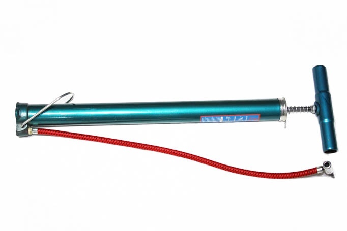 Pompa auto maner METAL – In lucru Pompa auto maner METAL - In lucru
