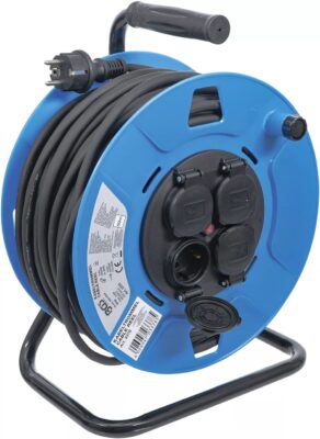 Rola prelungitor cablu electric 50 m, sectiune 3 x1, 5 mm², 4 prize cu capac inchidere, IP 44, 3500 W, BGS 3378
