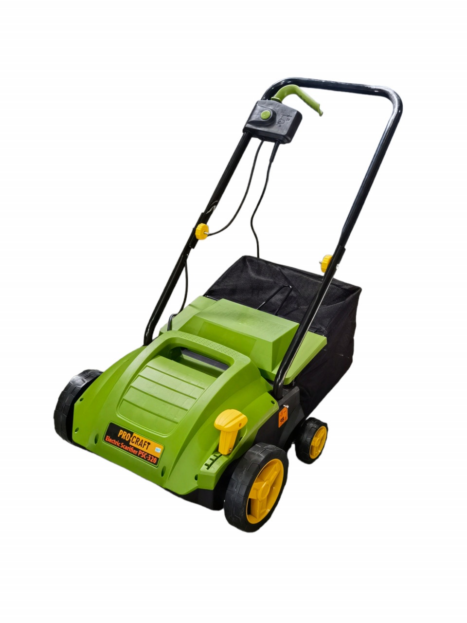 Scarificator electric Procraft PSC320 , Grebla Electrica – In lucru Scarificator electric Procraft PSC320 , Grebla Electrica - In lucru