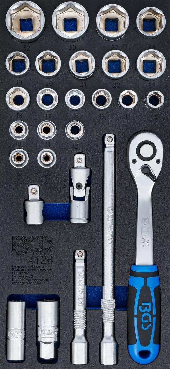 Set tubulare, clicket reversibil, prelungitoare, articulatie cardanica si tubulare pentru bujii in termoformat, 27 piese, antrenare 1/2″, 11902 mm, BGS 4126 – Truse Scule Set tubulare, clicket reversibil, prelungitoare, articulatie cardanica si tubulare pentru bujii in termoformat, 27 piese, antrenare 1/2", 11902 mm, BGS 4126 - Truse Scule