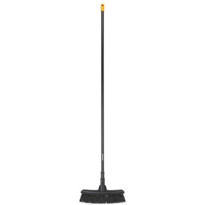 Matura cu coada pentru uz general Fiskars Solid, M, 1690 mm, 630 g